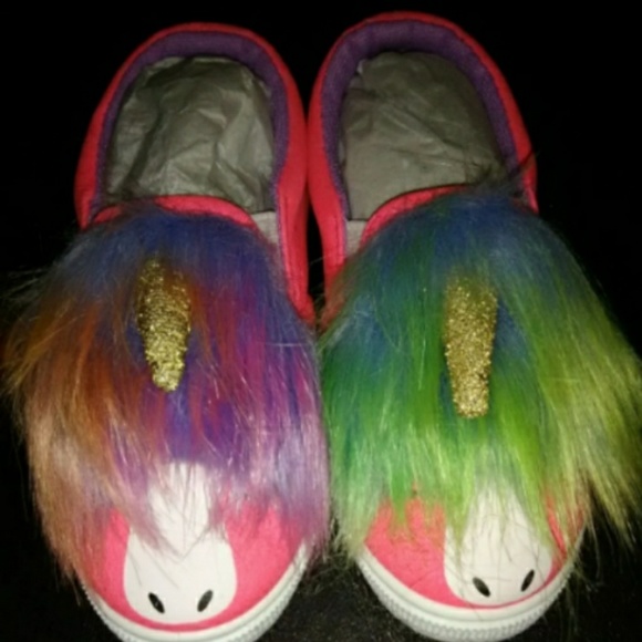 Shoes - Picture 3 of 4